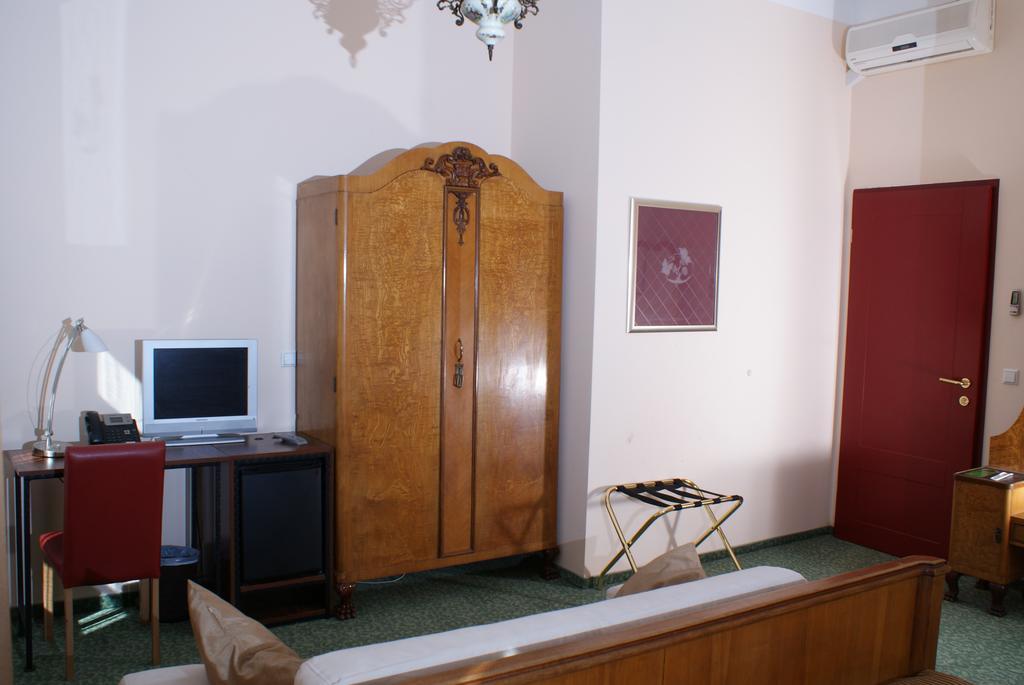 Hotel Park Ptuj Exterior photo